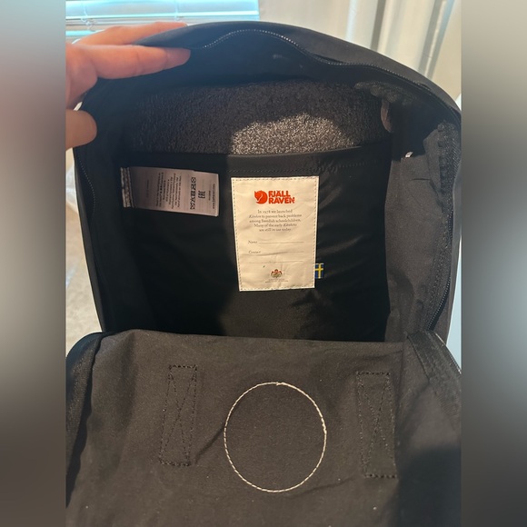 Fjallraven Kånken Black Backpack - Picture 6 of 12